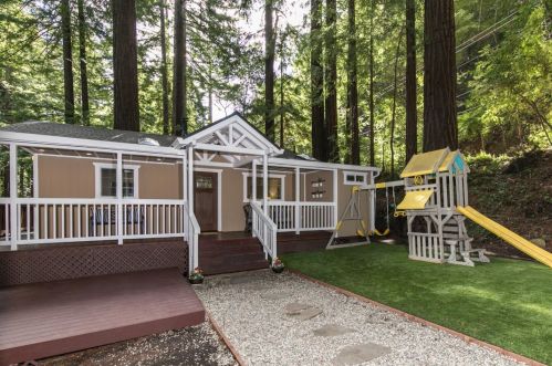 24510 Glenwood Dr, Los Gatos, CA 95033-8535