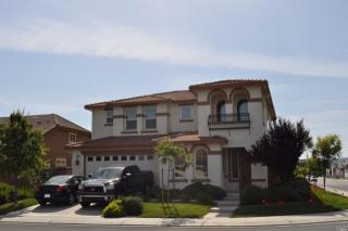 2061 Newcastle Dr, Vacaville, CA 95687-8211