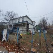 2829 High St, Camden, NJ 08105-1222