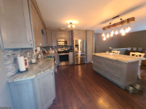 48 Neepaulin Dr, Wantage, NJ 07461-1311