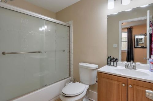 1085 Metropolitan Pkwy, Atlanta GA  30310-3437 exterior