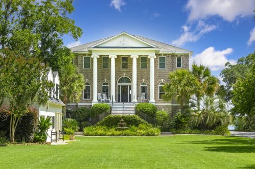 1017 River Rd, Johns Island, SC 29455-8728