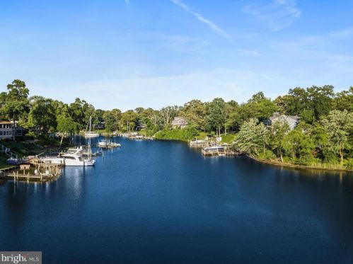 728 Oak Grv Cir, Severna Park MD 21146-4219 exterior