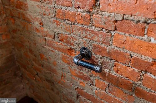 535 Strawberry St, Lancaster PA  17602-4466 exterior