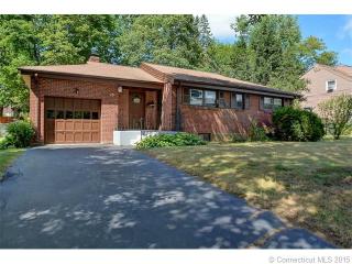 15 Tom Lin Rd, Hartford, CT 06111-2337