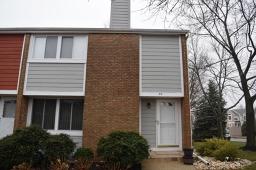 82 Chestnut Ct, Millstone, NJ 08844-1403