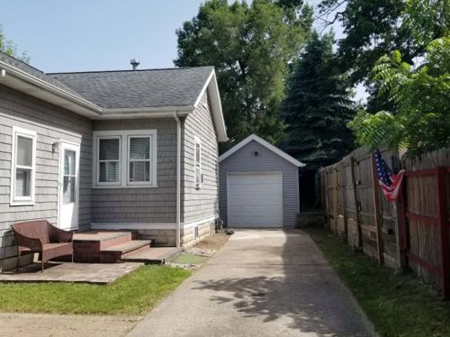 105 Keith Ave, Waukegan, IL 60085-2134