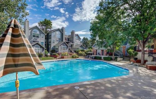 6702 Ivy Way, Englewood CO  80112-1051 exterior