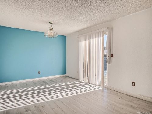 5224 Dearborn St, Denver CO 80011-6922 exterior