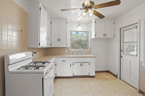 4805 Central Ave, Riverside CA  92504-1816 exterior