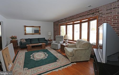 2119 Oaklyn Dr, Fallston MD  21047-2005 exterior