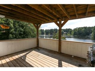 22 Robin Hood Dr, Nottingham, NH