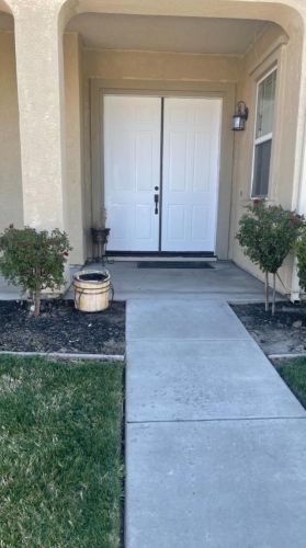 1692 Sparrowhawk St, Manteca, CA 95337-7911