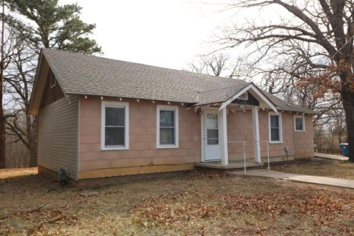 802 Buckeye St, Angola, KS 67337-1005