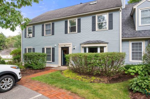 54 Patriots Dr, Laconia, NH 03246-4063