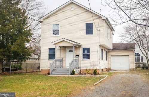 73 Wilson Ave, Edison, NJ 08817-4559