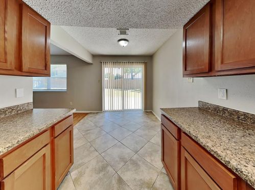 1911 Deaf Smith Dr, Richmond TX  77406-2102 exterior