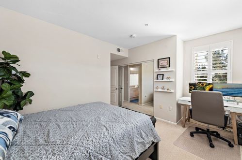 2365 Watermarke Pl, Irvine CA  92612-7695 exterior