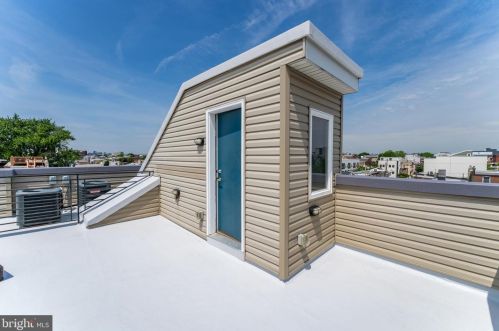 2341 Gordon St, Philadelphia PA 19132-4632 exterior