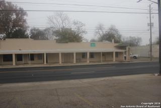 5914 Flores St, San Antonio TX  78214-2152 exterior