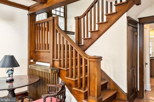 8 Princeton Ave, Princeton NJ  08540-5236 exterior