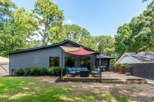 2334 Cortez Way, Atlanta GA  30319-3914 exterior