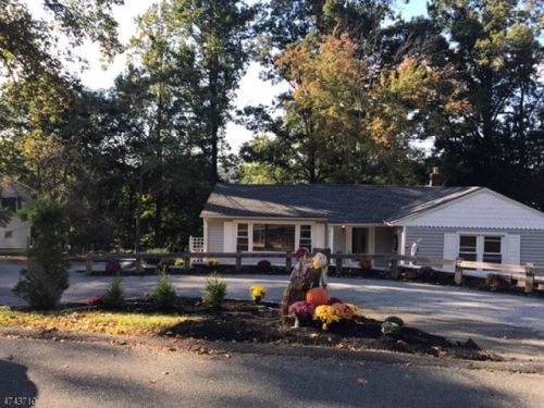 60 Hillside Rd, Sparta, NJ 07871-2014
