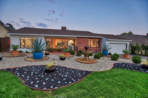 1622 Virginia Ave, Glendale CA  91202-1246 exterior