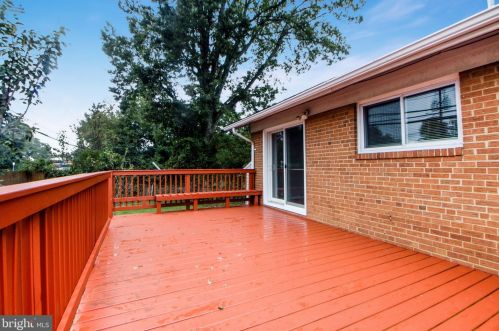 10911 Breewood Ct, Silver Spring MD 20901-1006 exterior