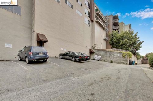 655 Corbett Ave, San Francisco CA  94114-2260 exterior