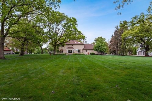 70 Horseshoe Ln, Lemont IL  60439-9118 exterior