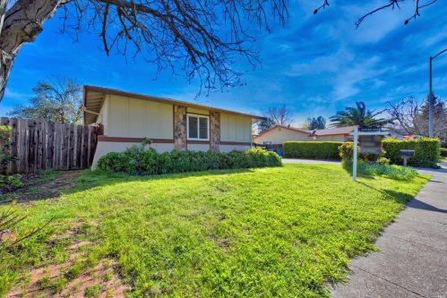 524 Gonzales Dr, Vacaville, CA 95688-2037