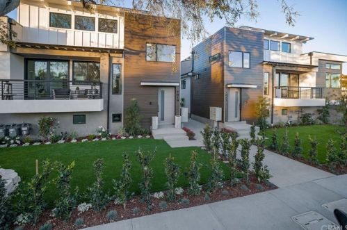 1823 11th St, Manhattan Beach, CA 90266-6211