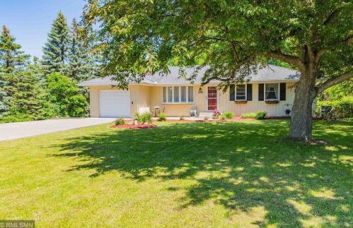 6020 Hemlock Ln, Minneapolis, MN 55442-1204