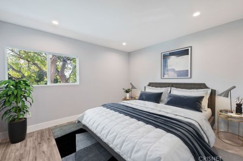 7960 Amestoy Ave, Van Nuys CA  91406-1603 exterior
