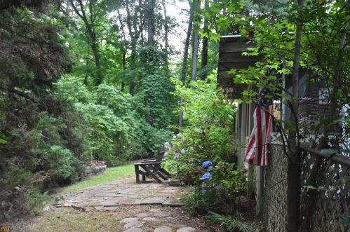 3335 Enon Rd, Atlanta, GA 30349-1231