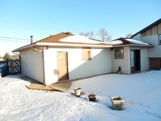 13628 Long Ave, Crestwood, IL 60445-1542