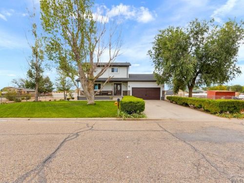 24310 Crimson Ln, Pueblo, CO 81006-2083