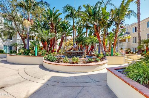 4350 Tradewinds Dr, Oxnard, CA 93035-1404
