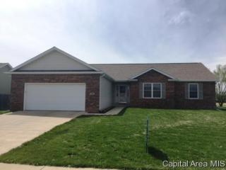 611 Willows Ave, Chatham, IL 62629-1717