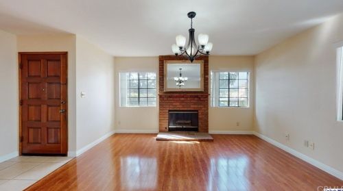 625 California Ave, Glendale CA  91203-1573 exterior