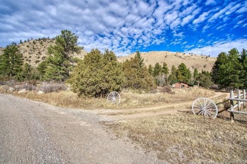 236 Rustic Rd, Bellvue CO 80512-9314 exterior