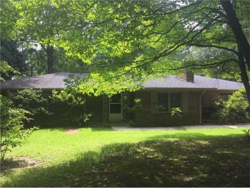 478 Broad St, Toccoa, GA 30577-2306