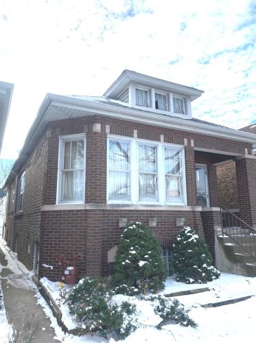 3711 60th St, Chicago, IL 60629-3914