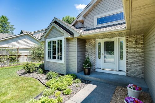 8718 Nevada Ave, Minneapolis, MN 55445-2665