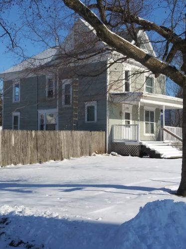 338 Cherry St, The Burg, IL 61318-9517