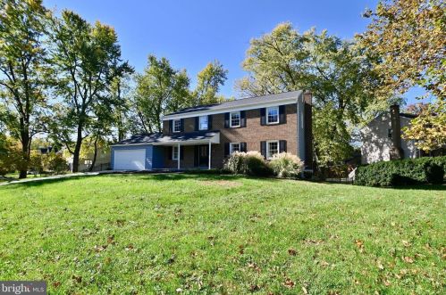 4600 Country Ln, Annandale, VA 22003-4522