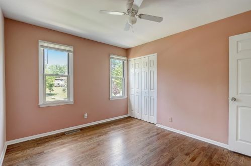 151 Camelot Way, Lemont IL  60440-2084 exterior