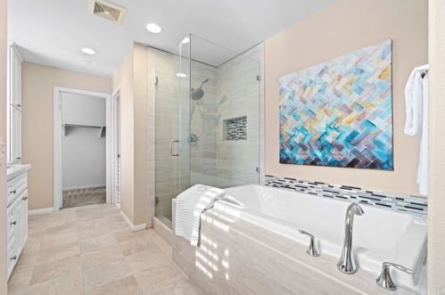 34 Latitude, Irvine CA  92618-8821 exterior