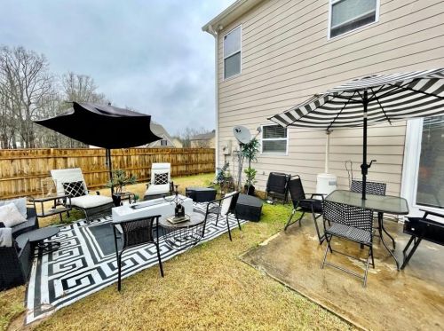 1653 Lancaster Creek Cir, Conyers GA  30094-5851 exterior